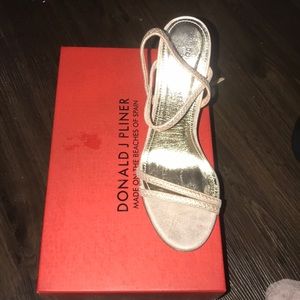 Donald Pliner Heels
